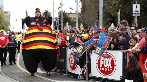 Afl Grand Final Parade Richmond Adelaide Fans Flood Melbourne Streets The Australian