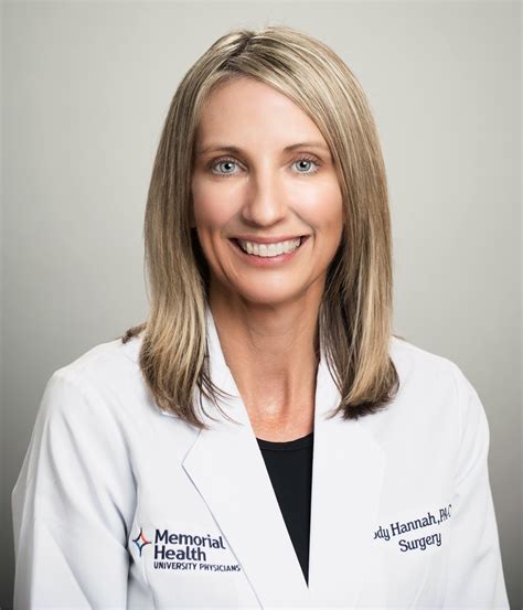 Patients are praising the staff at memorial hospital savannah ga 18