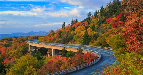 Blue Ridge Parkway: A nearly 469-mile photo op