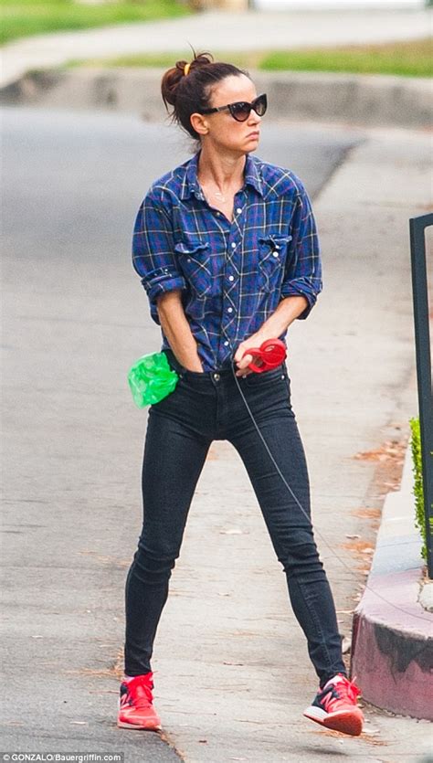 Juliette Lewis Hands Naked Onlyfans