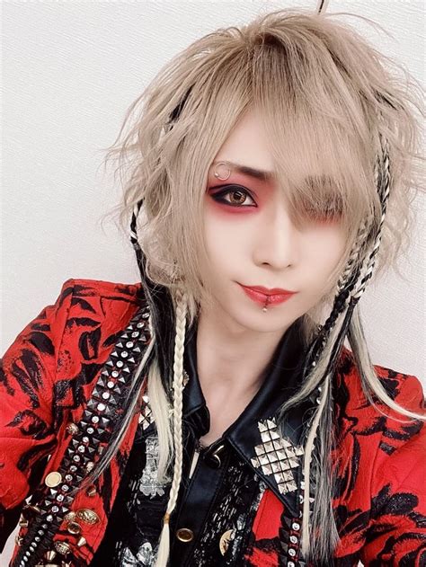 Pin By Mrs Pendragon On Visual Kei J Rock Visual Kei Jrock Asuka