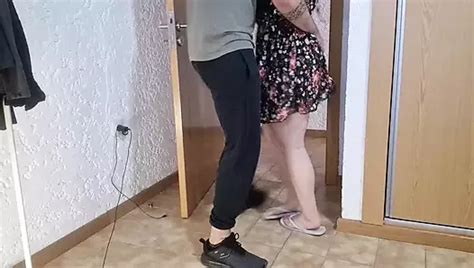 Sperma Im Mund Einer Verheirateten Reifen Milf Schlampiger Amateur Blowjob Pov Xhamster