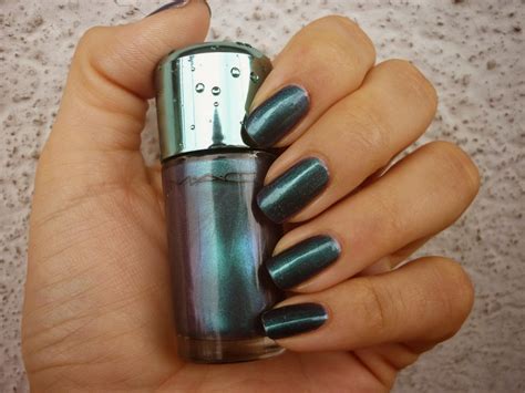 Pishis Colors Mac Alluring Aquatic Submerged Neptune Nail