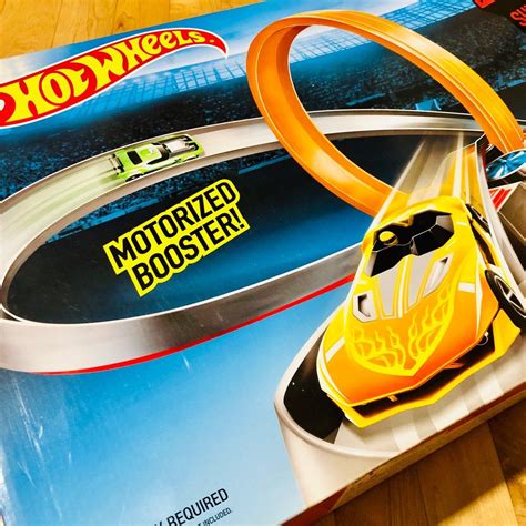 Sold Hot Wheels Track Builder Super In Race Track Set Hobbies Toys Toys Games On