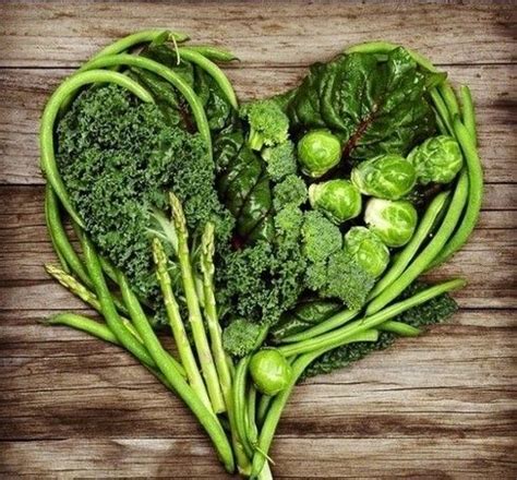 Вегетарианец – это тот, кто не ест еду, у которой могут быть дети ...