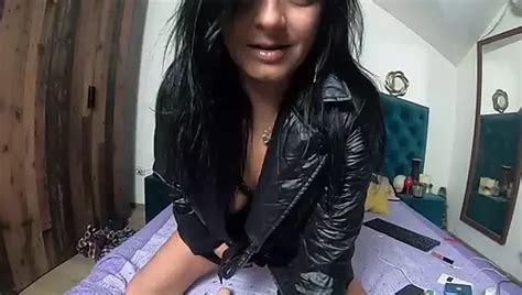 Milfycalla Masturbating Pussy Playing And Dirty Talking While Wearing Sortswear 234 XHamster