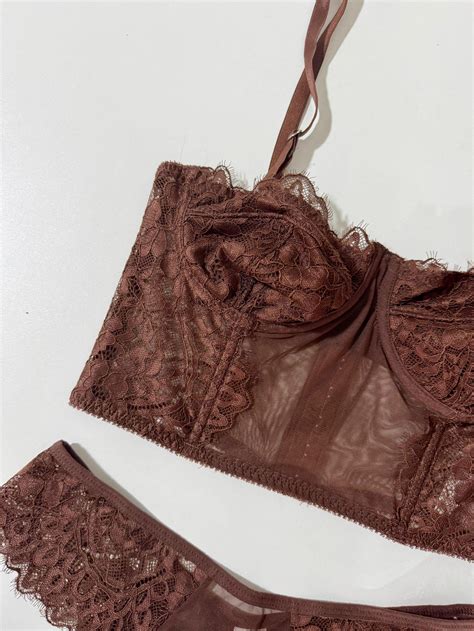 Conjunto De Lingerie Eliza Em Renda Chantilly Tule S Bojo C Aro Calcinha Em Renda E Tule A