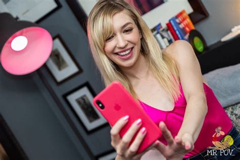 Blonde Babe Mackenzie Moss POV Sex Vid She Finishes The Job XHamster