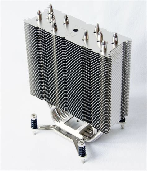 Обзор серверного процессорного кулера Noctua NH-U12DX i4