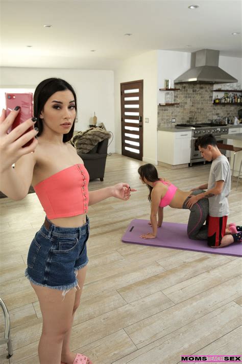 LEXI LUNA LEXI LUNA PIC Porn Pic