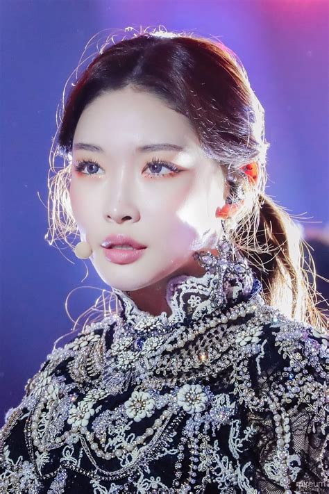 People Are Praising How Detailed Chunghas Stage Outfit Is Koreaboo