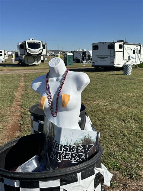 What did fans leave behind at Talladega? - The Racing Experts