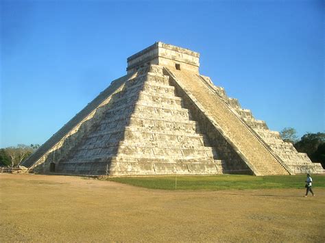 Templo De Kukulcan 10