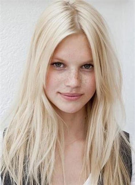 Light Blonde Hair Hair Pale Skin Light Blonde Hair Long Hair Styles