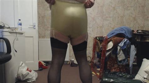 Does My Bum Look Big In These British Gay Amateur Amateur Porn XHamster