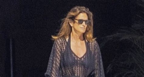 Cindy Crawford presume bikini body a los 57 años de vacaciones en México ViveUSA