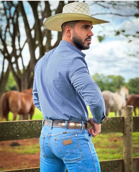 Pin On Guardado R Pido Cowboy Outfit For Men Men In Tight Pants