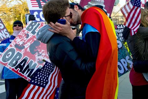 Aux Etats Unis La Cour Supr Me Ouvre La Voie Au Mariage Gay Dans Cinq Etats
