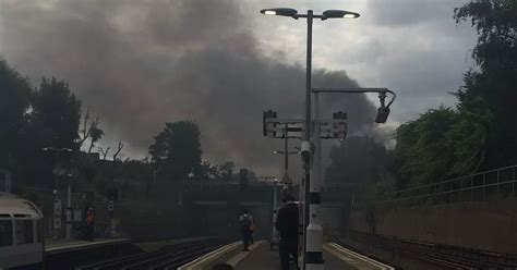 Ealing Fire Live Firefighters Rush To The Scene As Blaze Breaks Out