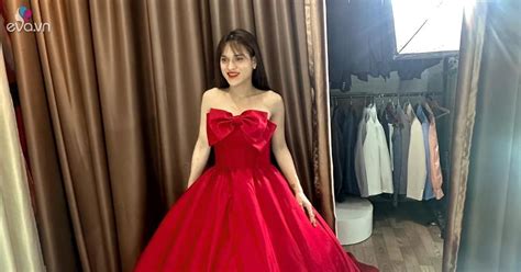 Chân dung hotgirl bán trà mãng cầu hot nhất MXH ngỡ em gái sinh đôi Hoa hậu Hương Giang