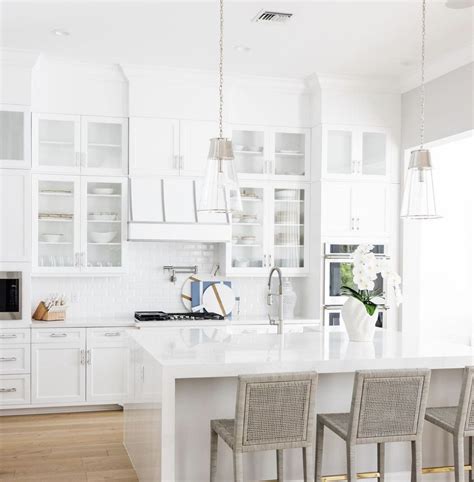 timeless appeal  white kitchens design tips   classic