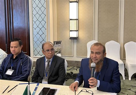 east  southeast asian drug experts meet  discuss responses