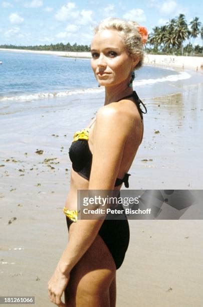 10 Hot Sexy Renate Blauel Bikini Pics