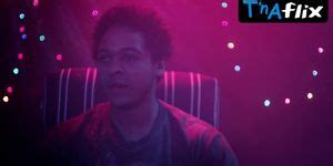 Mindy Robinson Breasts Scene In Bikini Model Academy Porn Videos