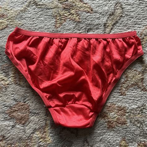 15 Pair VTG 70s Skintees Bikini Panties Red Semi Shee Gem