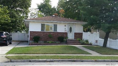 64 Harding Pl Freeport Ny 11520 Mls 2974237 Redfin