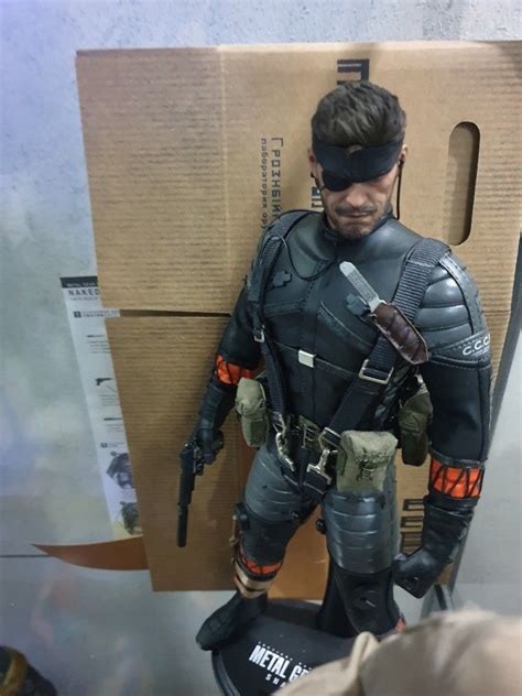 Hot Toys Naked Snake Authentic On Carousell