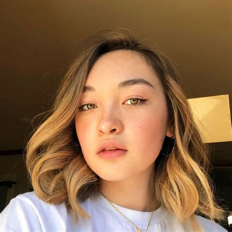 Another Addition To My List Of Girls Reminding Me Im Gay Scrolller