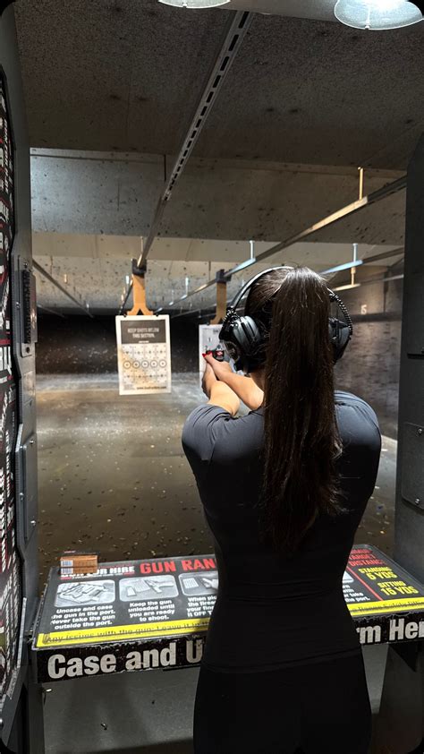 Genevieve (@genny.shawcross) • Instagram photos and videos