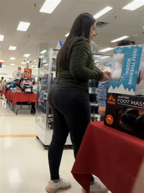 Nice Thick Latina Booty In Grey Jeans Oc Only Pics Tight Jeans Forum