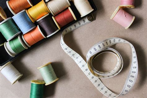 How To Choose Thread Color To Match Your Sewing Fabric