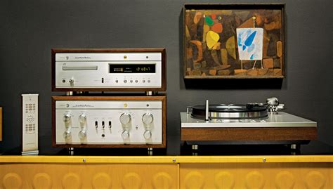 Home Entertainment: Modern Sound, Midcentury Vibe