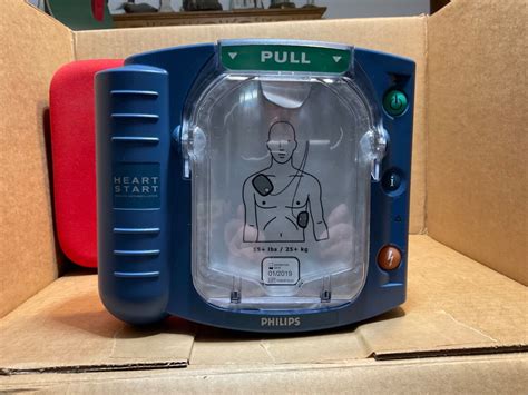 Phillips Onsite Heartstart Hs1 Aed Defibrillator Battery And Pads Expired Ebay