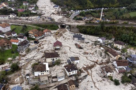 International Rescue Teams Arrive In Bosnia After Devastating Floods