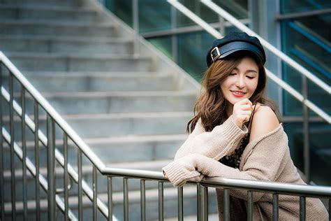 Wanita Asia Brunette Gadis Topi Model Senyum Wanita Wallpaper HD Wallpaperbetter