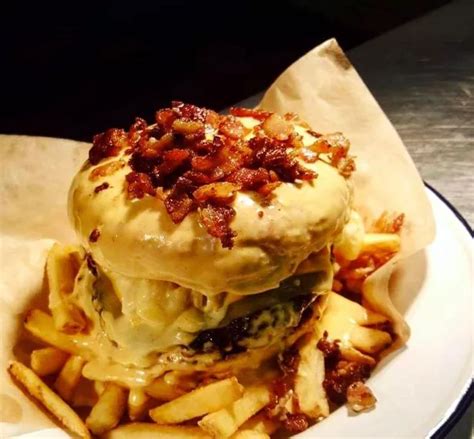 This Mac Daddy Burger Could Be The Ultimate Messy Eat And You Only