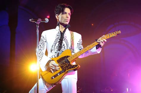 How Many Instruments Did Prince Play? - Instrumments