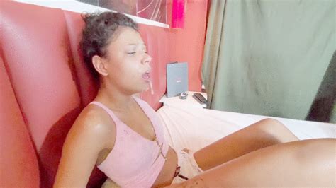 Penelope Clip Store Deep Kisses In My Nasty Beatiful Milf By Penelope Pink And Amanda Belmont