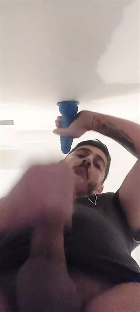 Chupando Dildo Mientras Me Masturbo Para Sacarme Todo El Semen XHamster