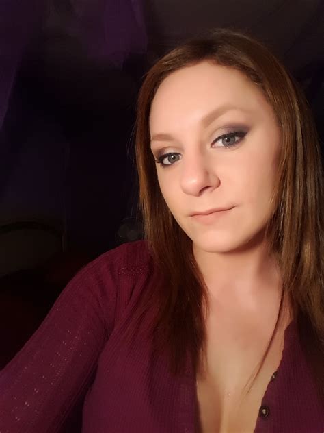 Yarnandbeauty Purple Smokey Eye Tutorial Featuring Naked Ultimate Basics Chocolate Bon Bons