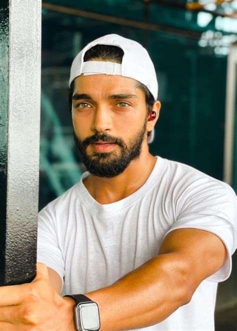 harsh rajput height weight age girlfriend biography family facts