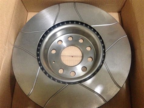 Brembo MAX & TRW DTE (с наличием керамики) и замена тормозной жидкости ...