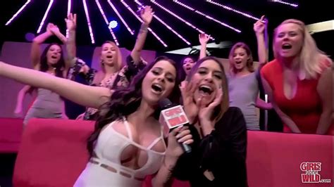 Chicas Hermosas En Bikini Search Xnxx