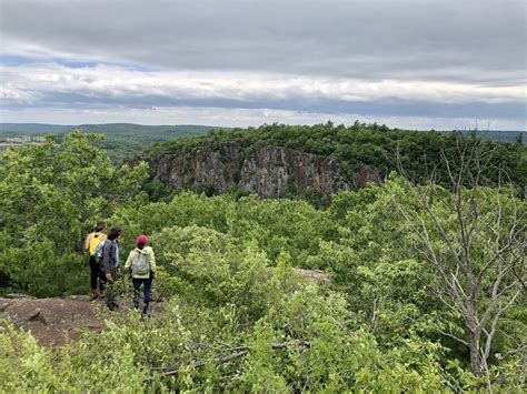 Trails & Maps - Sleeping Giant Park Association