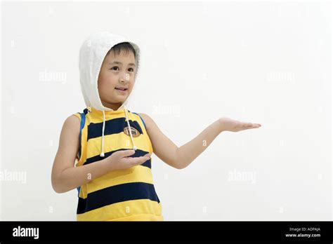 Kids Body Language Stock Photo - Alamy