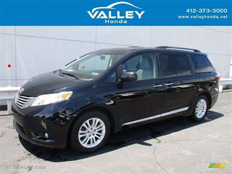 Midnight Black Metallic Toyota Sienna Xle Photo